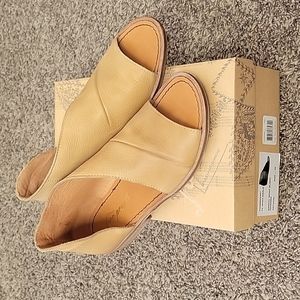Free People Sandals